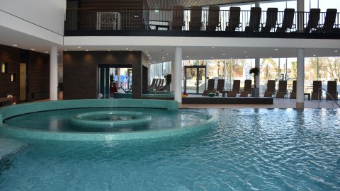 Hallen- und Freibad fresch Freising