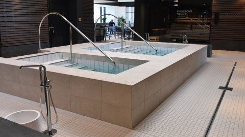 Hallen- und Freibad fresch Freising